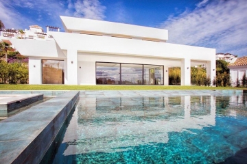 Two Modern Villas in Marbella With Amazing Sea Views